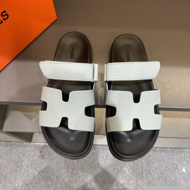 H**mes slippers